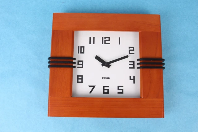 VINTAGE 1990’S ART DECO FOSSIL TM-7210 SOLD! Rare Vintage Fossil Art Deco Tank Watch -Movement  main image 3