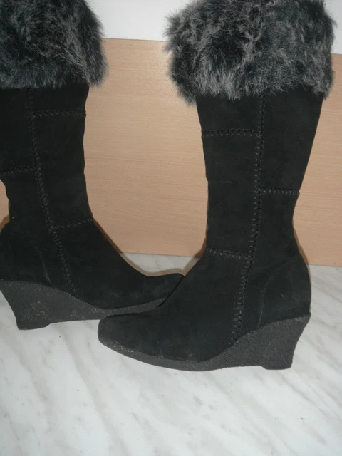 Bottines Daim Taupe Avec Fourrure - Marque Vic - Pointure 40 (pieds Fins) - Occasion Bon état