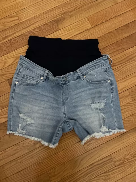 Women's TIME AND TRU Maternity Destructed Denim Shorts Size: L (12-14)