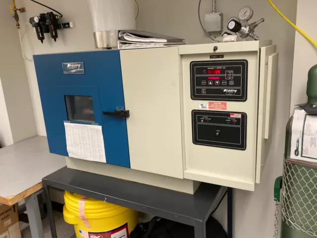 13987 Tenney THJR R-134 Environmental Chamber 13987 Tenney THJR R-134 Environmental Chamber