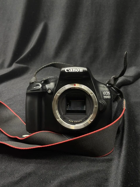 Canon EOS 450D + Objectif Vivitar 19-35mm 1:3.5-4.5 + Chargeur et