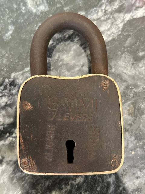 Laiton Vintage Artisanal Unique Forme Solide Cadenas, Riche Patine