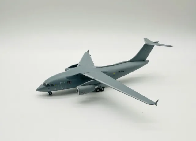 Herpa Wings 1:200 558006 Antonov Design Bureau AN-178 UR-EXP