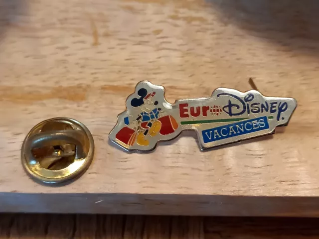 pins Euro disney PARIS  MICKEY MOUSE VACANCES HOLYDAYS