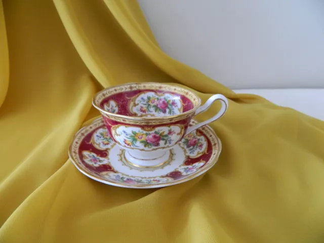 VTG Royal Albert LADY HAMILTON Tea Duet Cup & Saucer Floral Print England 1940s