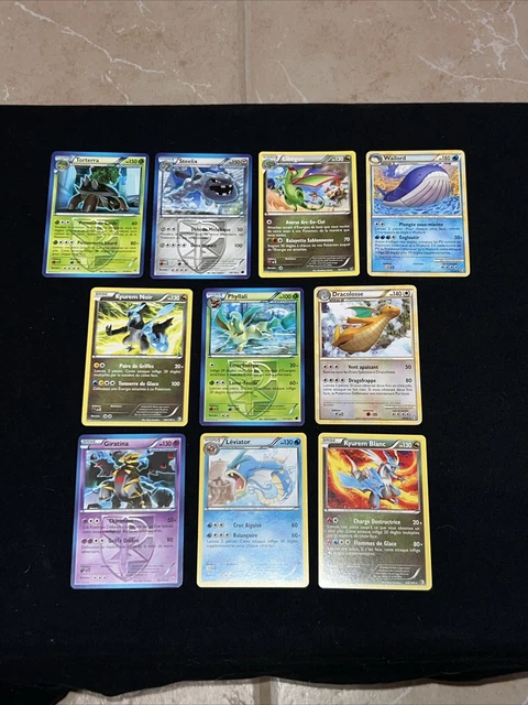 At Auction: POKÉMON , POKÉMON Lot de cartes anciennes dont Dracaufeu At Auction: POKÉMON , POKÉMON Lot de cartes anciennes dont Dracaufeu
