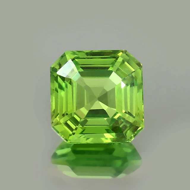 AAA sans Défaut Ceylan Péridot Vert Saphir Desseré Asscher Coupe Gemme 10x10 MM
