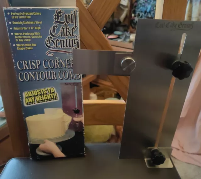 Caja de raspadores lateral Evil Cake Genius borde afilado rara en el Reino Unido para fabricantes de pasteles herramienta de ensueño