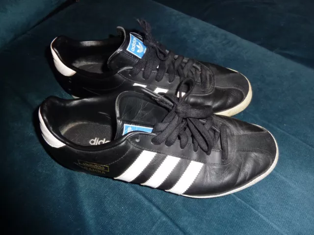 Black adidas cheap trainers size 8