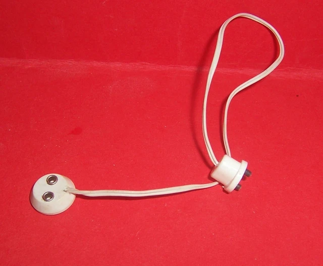 VINTAGE 1970's LUNDBY DOLLS HOUSE EARLY LIGHTING LIGHT EXTENSION SOCKET & PLUG