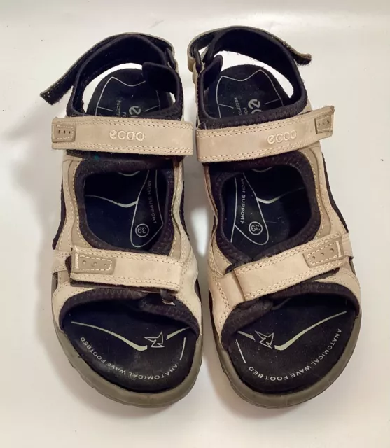 Ecco anatomical wave footbed sandal top