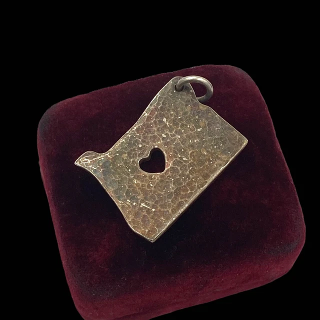 Antico Vintage Medio Secolo Stile Argento Oregon Cuore Silhouette Ciondolo 4.3g