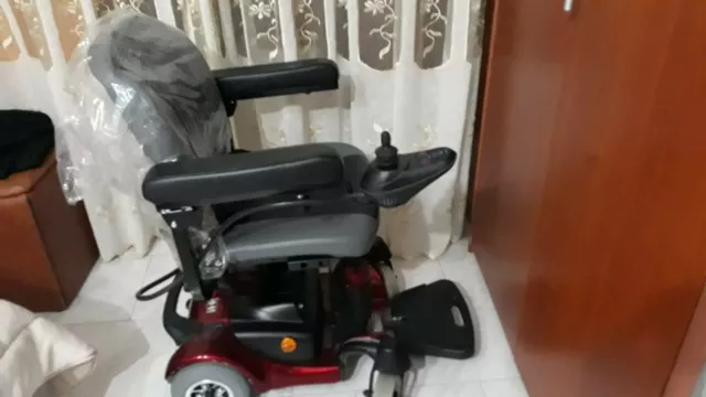 Sedia a rotelle elettrica Per Disabile"nuova"