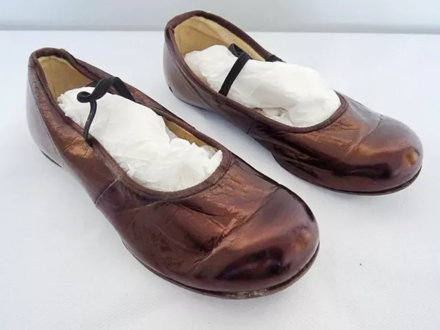 Scarpe antiche per ragazze anni '20 bronzo pelle pantofola bambini bambini vintage anni '20