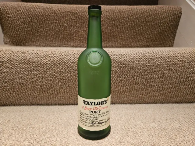 Taylors 10 Jahre alte Tawny Port 1986 leere Flasche