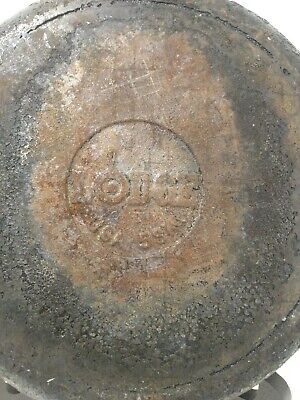 Rustic vintage heavy lodge cast iron 8" skillet Made In The USA. 2 Notches 5SK