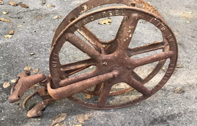 Late 1800's or Early 1900's Cast Iron Fire Hose Reel complete with