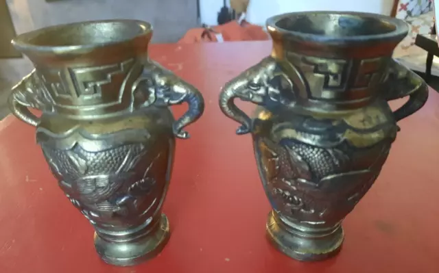 Ancienne Paire De Vases Asiatiques (En Bronze ?) Anses Elephants