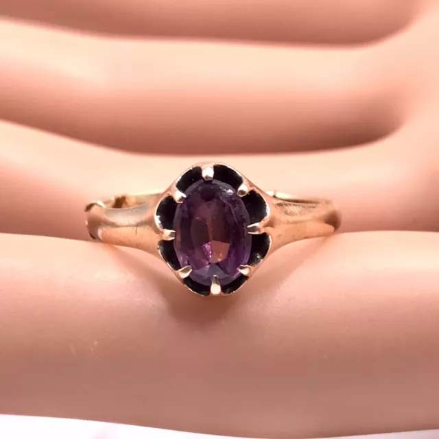 Antique 10 Carat Gold Purple Garnet Topped Doublet Solitaire Ring. UK Size L