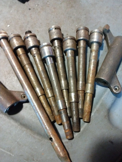 66-84 Shovelhead Rocker Arms set of 4 (2) 17360-66 and (2) 17375