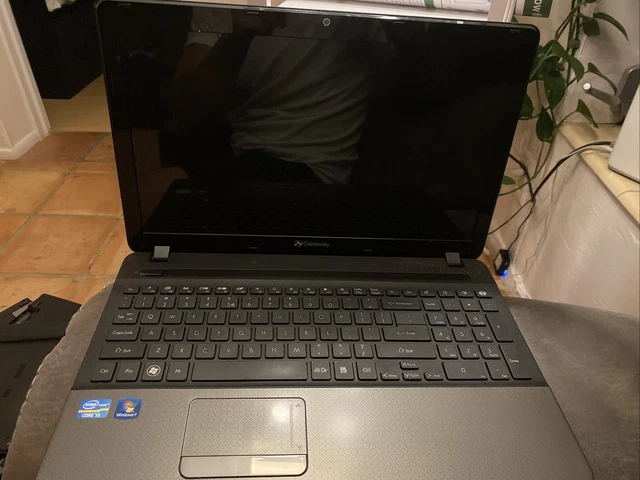 Gateway P5WS0 (for parts only) no ram or hhd unknown condition no battery