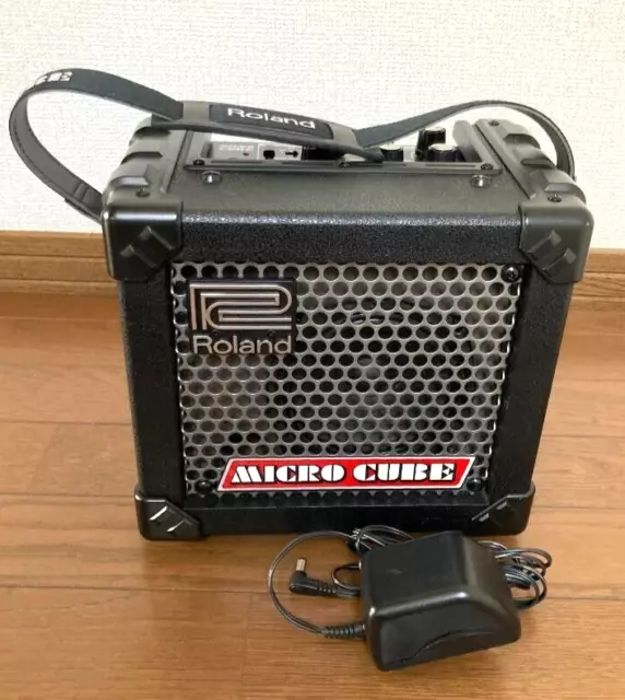 ROLAND MICRO CUBE Black Guitar Amp Used From Japan