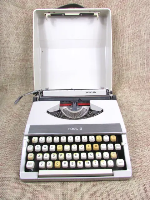 Vintage Royal Mercury portable typewriter with cover - #2