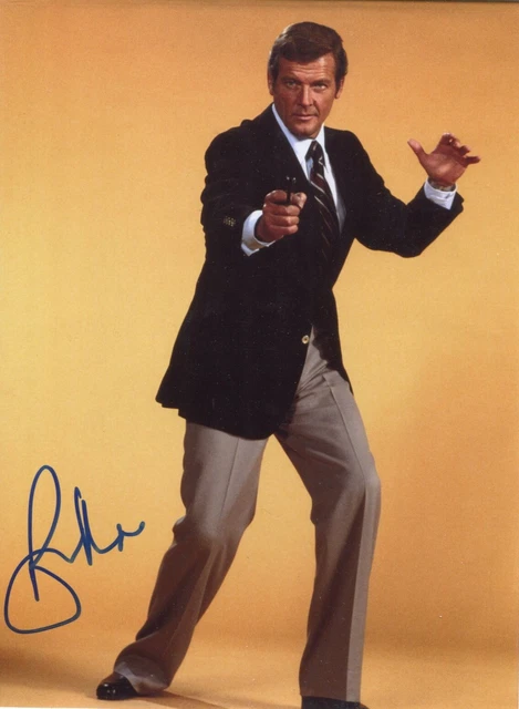 Photo Dédicacée Roger Moore James Bond 007 - 8x10 Pouces Couleur