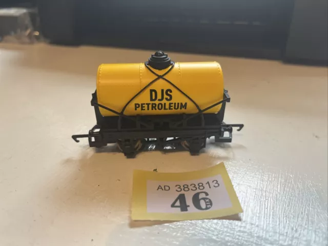 OO Gauge Hornby DJS Petroleum Tank Wagon