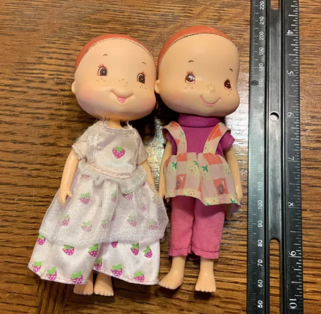 Bandai 2002 Strawberry Shortcake 2 Dolls Lot 5" Tall w/Clothes As Is