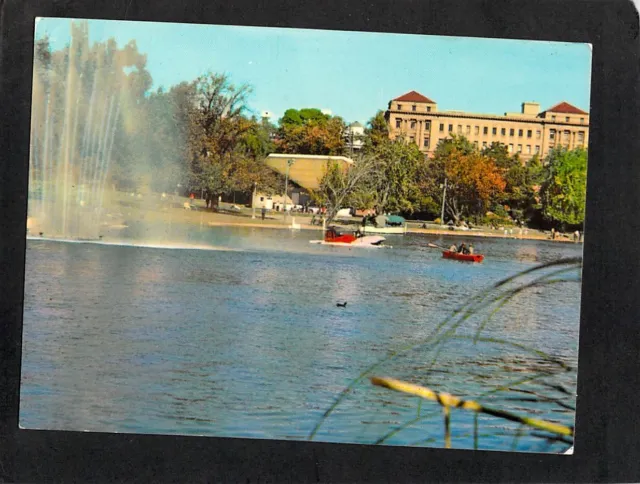 B0775 Australia SA Adelaide River Torrens Paddle Boats pu1968 vintage postcard