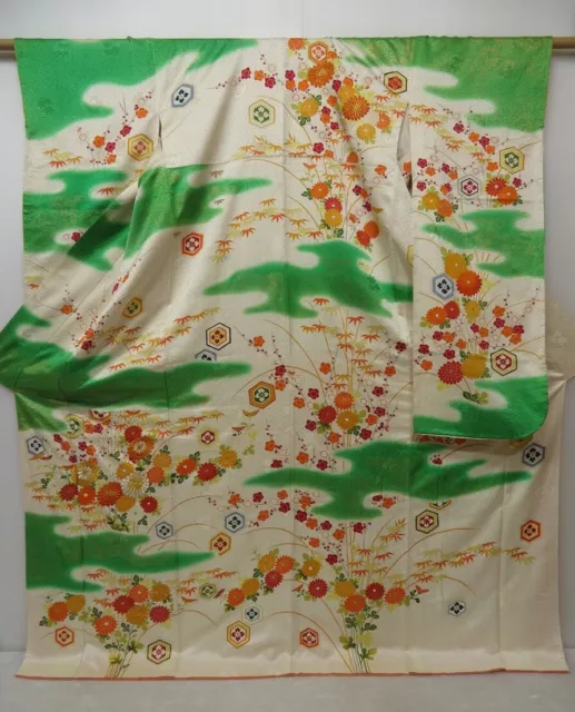 0927T10z1120 Japanese Kimono Silk FURISODE Off-white Chrysanthemum