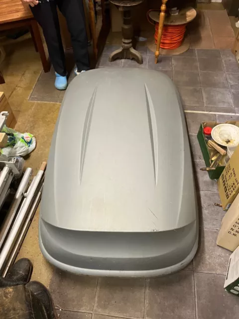 Halfords Large Roof box, Inc. UBolts and 2 keys. Dry stored good condition 420L?