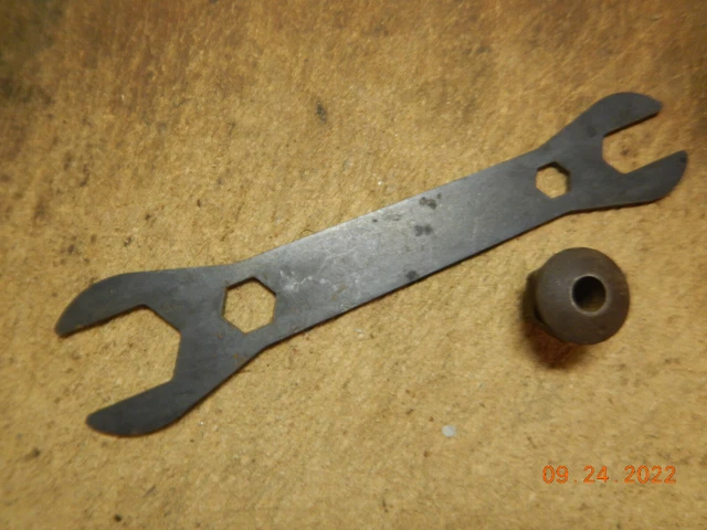 Older Shopsmith 1-1/4 Blade Arbor And Wrench