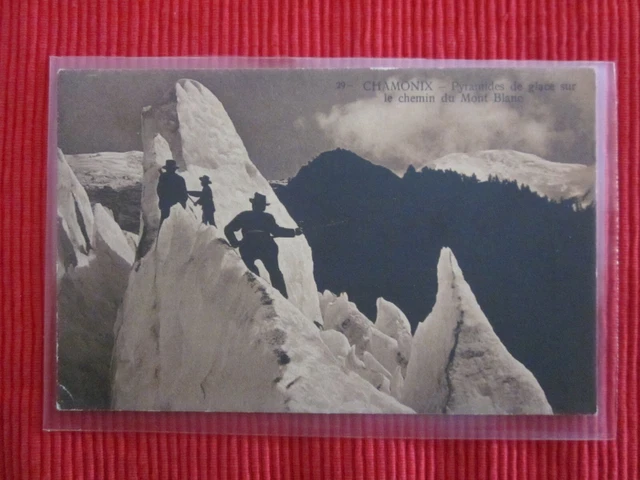 Cpa Ecrite Timbre Chamonix Pyramides De Glace Chemin Mont Blanc Haute Savoie 74