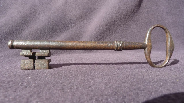 Clef en fer forgée de serrures Fin XVIII