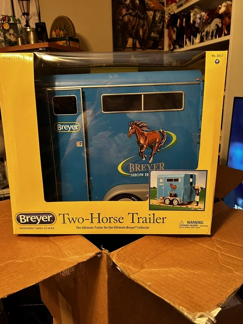 Breyer  NIB Blue Traditional Size 2 Horse Trailer