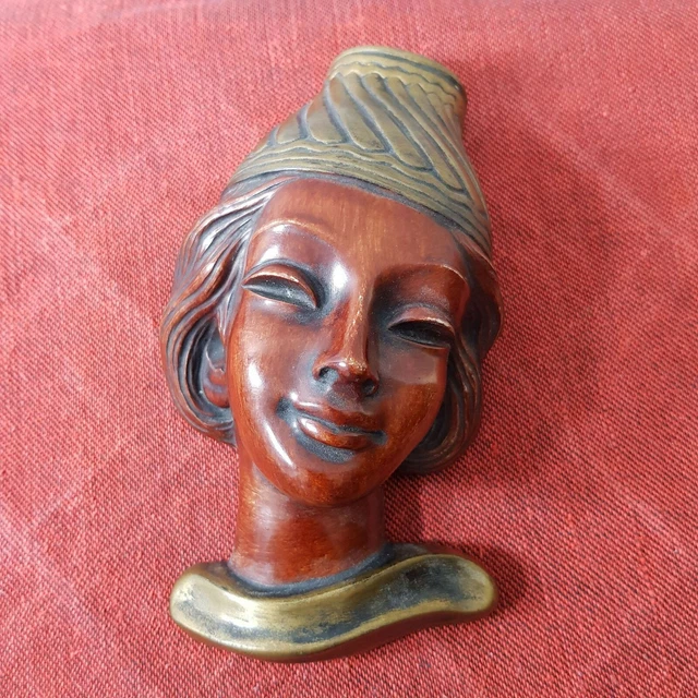 Wandmaske Achatit Frau mit Hut 1229 gebraucht Asien Orientalisch