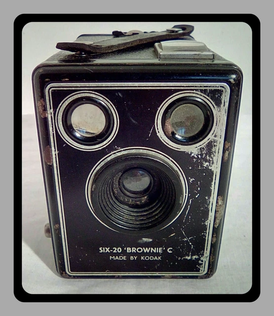 Appareil Photo SIX - 20 * BROWNIE C * KODAK Format Pellicule 620 de 1946