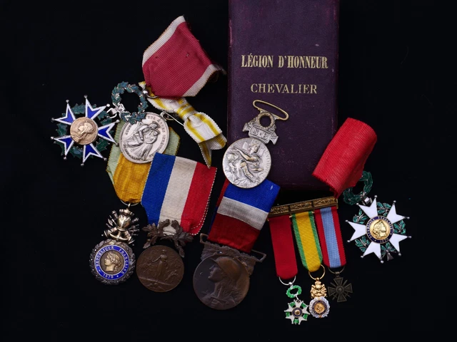 Médaille Légion D'Honneur Napoléon - Reproduction Chevalier - 4,3x13cm - Ruban Et Broche Inclus
