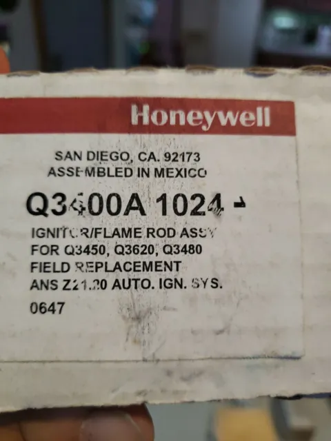 Honeywell | Q3400A1024 |  Ignitor / Flame Rod Assembly