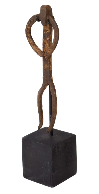 Figura de hierro Gan Burkina Faso soporte personalizado arte africano