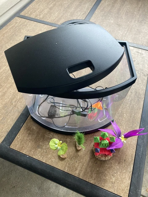 Aqua Culture Betta View Half Gallon Fish Tank with Base 2