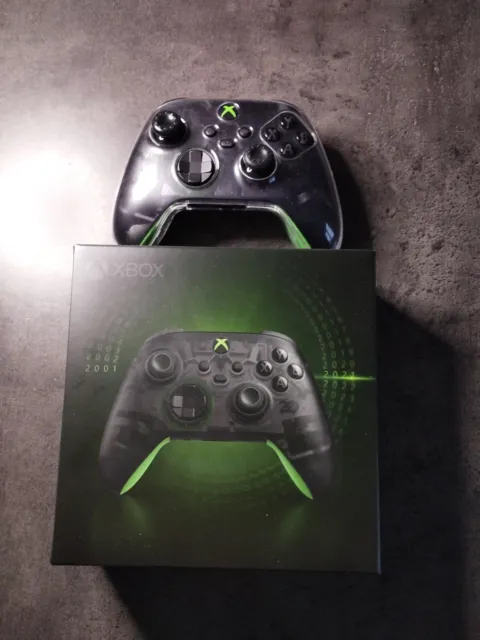 Stand chargeur manette Xbox Series X édition limitée 20th Anniversary