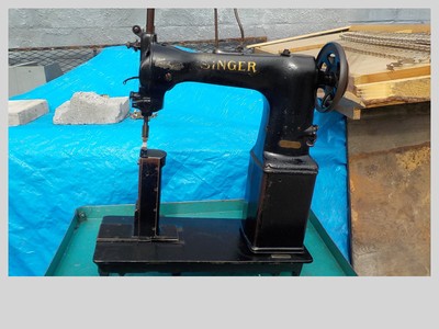 Industrial Sewing Machine Singer 51w25 single needle post -Leather