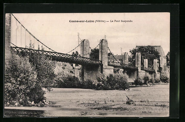 CPA Cosne-sur-Loire, le Pont Suspendu