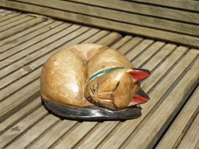 Carved Wooden Curled Up Sleeping CAT Green Collar Figurine Ornament Paperweight