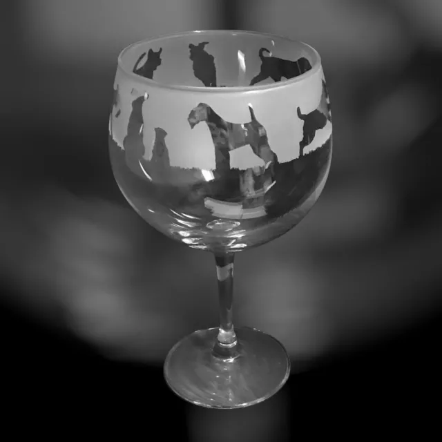 WELSH TERRIER Frieze Boxed 70cl Glass Gin Balloon