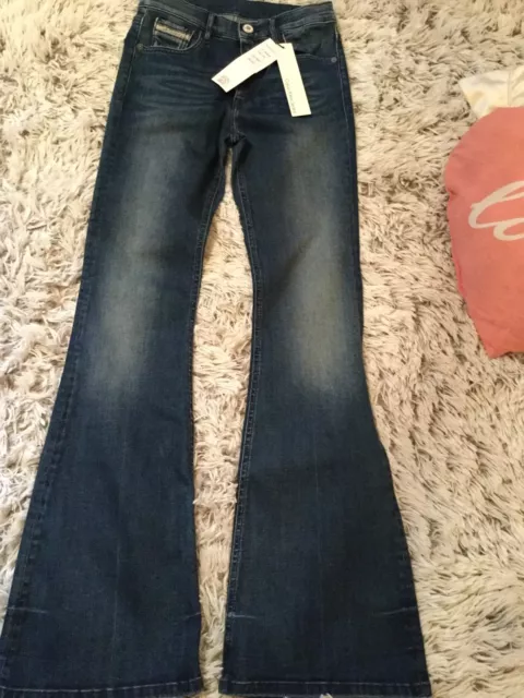 CALVIN KLEIN, splendidi jeans svasati donna/ragazza nuovi, taglia 25/32