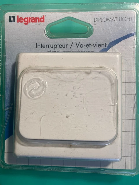 Interrupteur Va-et-vient Legrand Diplomat D'occasion - Traces De Peinture - Fonctionnel